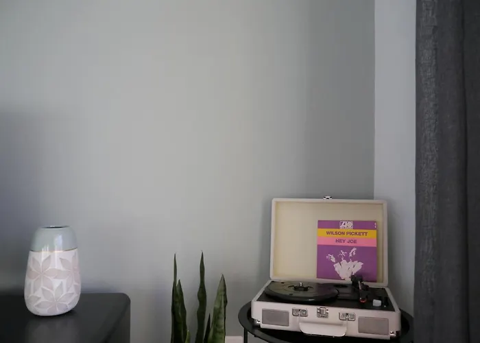 Le Celeste 113 - Deux * Рамонвиль-Сент-Ань