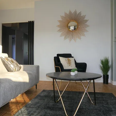 Le Celeste 113 - Deux Apartment